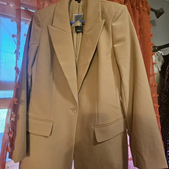 Express Women's Beige Blazer - Picture 1 of 3